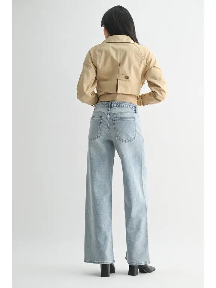 Light Wash Straight Leg Jeans