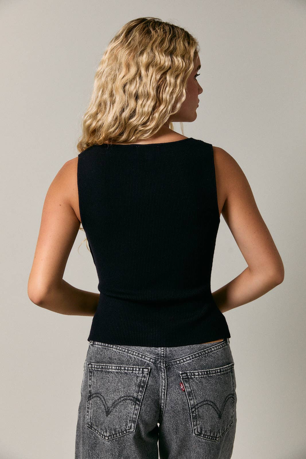 Boat Neck Button Tank
