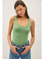 Basic Scoop Neck Tank