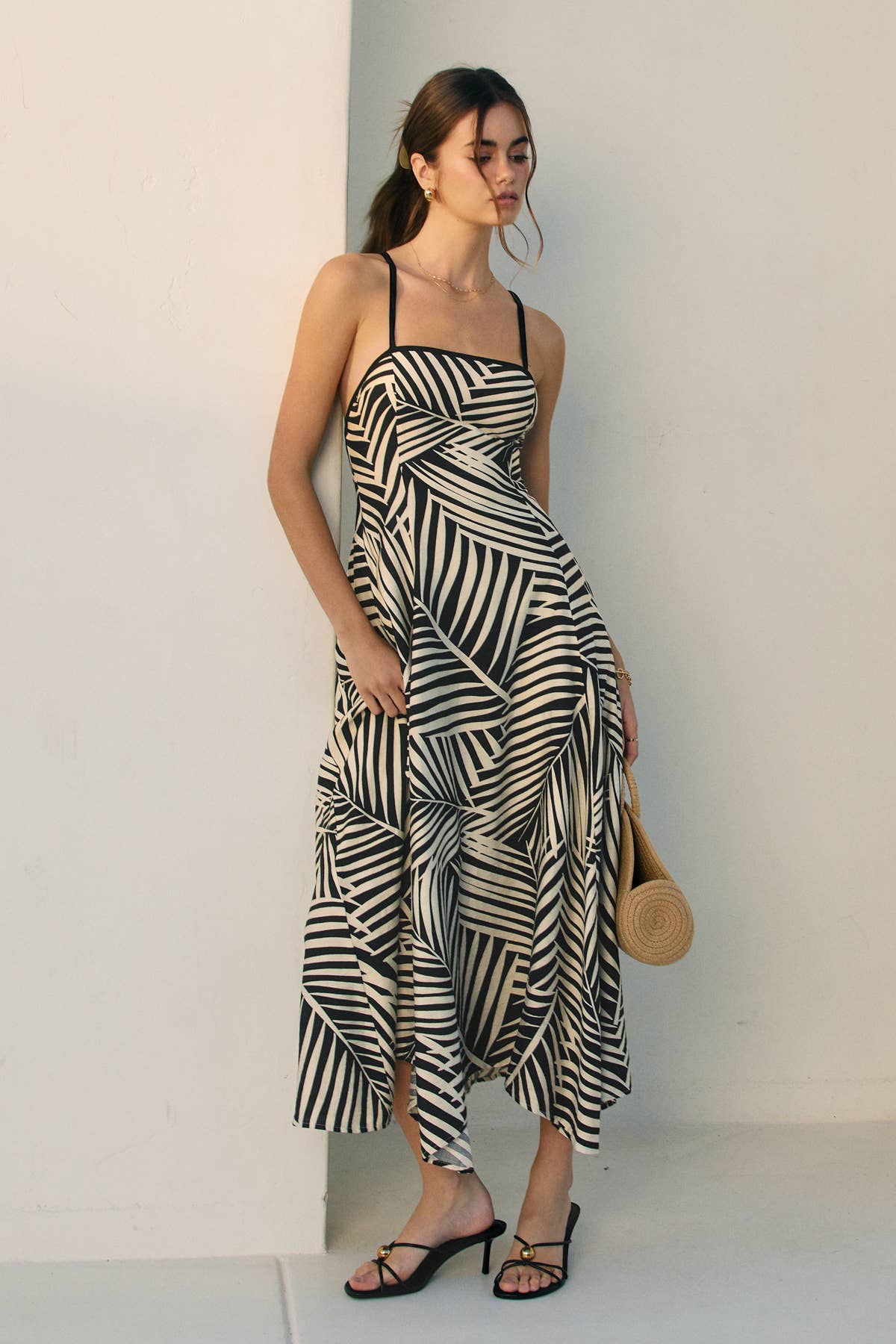 Tropical Leaf Contrast Bind Handkerchief Hem Dress