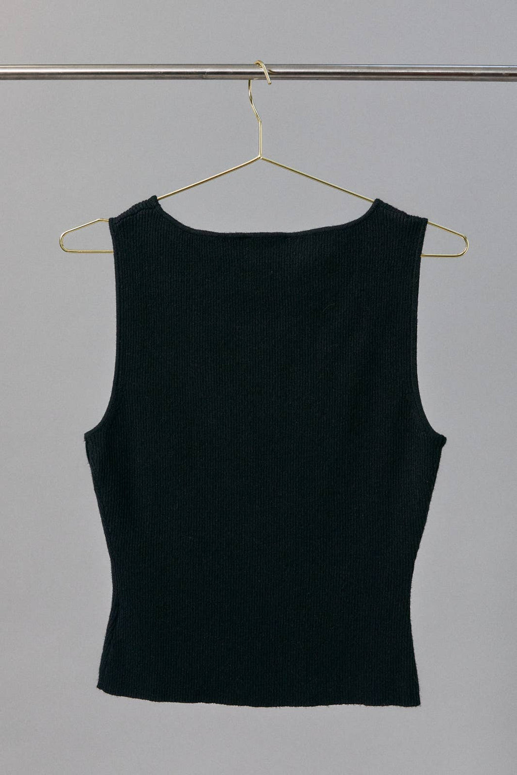 Boat Neck Button Tank